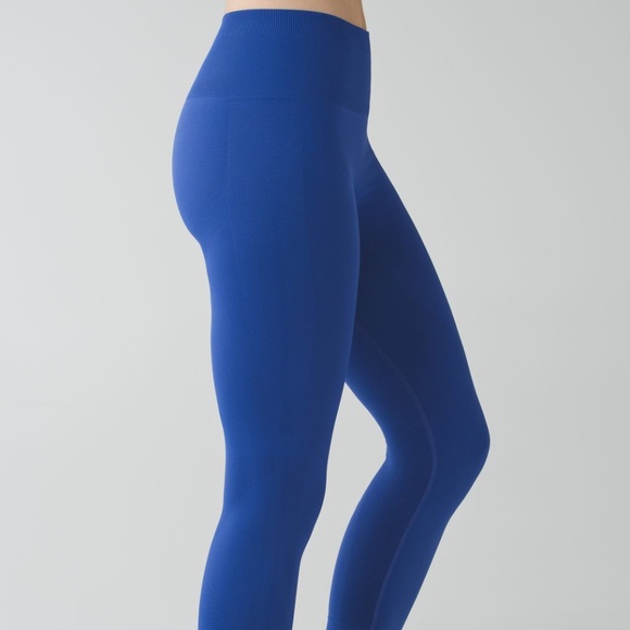 Lululemon Zone In Crop - Picture 4 of 4